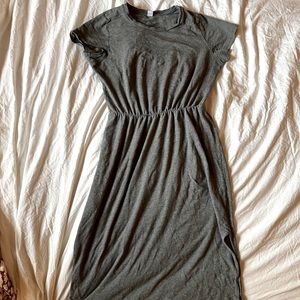 Old Navy Heather Grey short sleeve midi dress